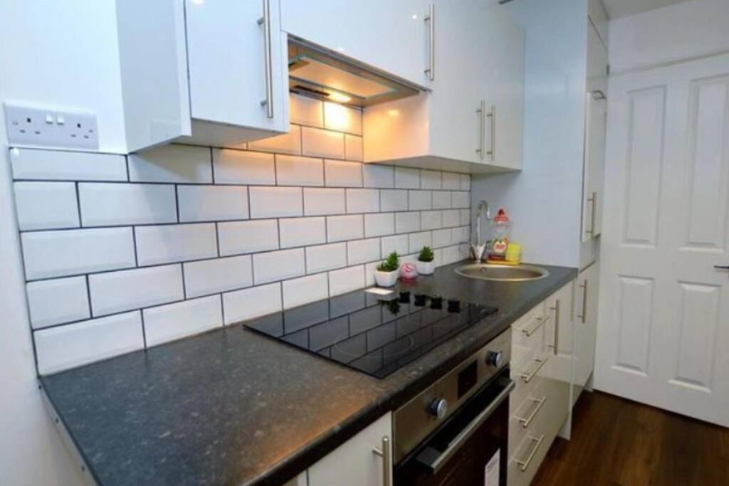 Apartamento Small Cosy In Plaistow. East Londres